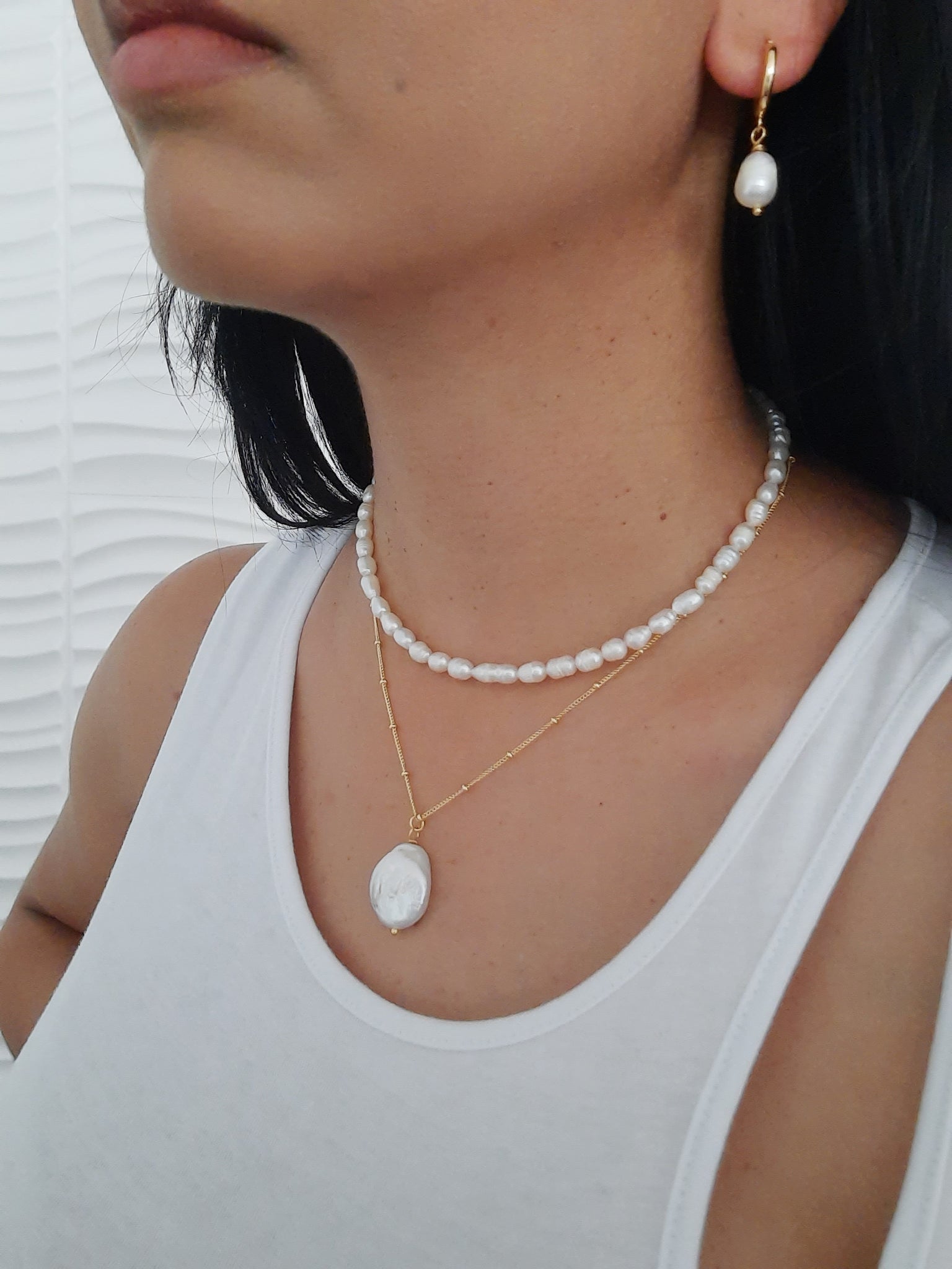 Pearl necklace - choker with 4mm pearls and 16mm ring - charms - 42-49cm -  dark gray pearl - Korola